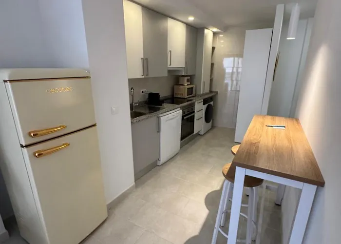 Lumen Trasmall Centro בנידורם