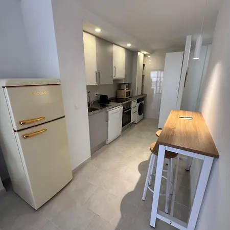 Lumen Trasmall Centro Μπένιντορμ